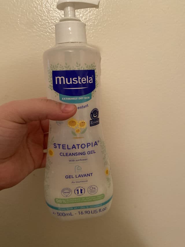 Mustela Stelatopia Cleansing Gel review photo by butfirstproduct