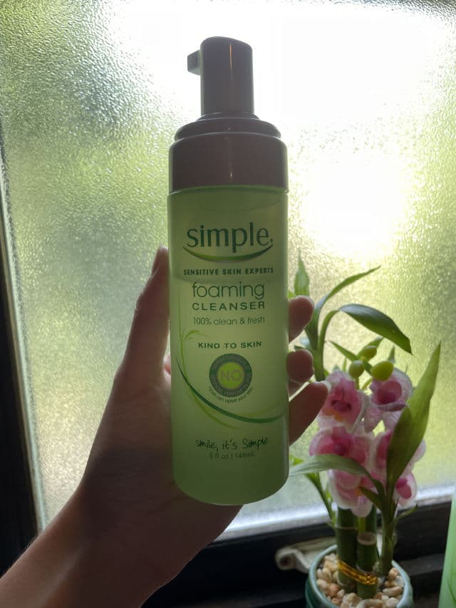 Simple Foaming Cleanser review photo by cccellyy