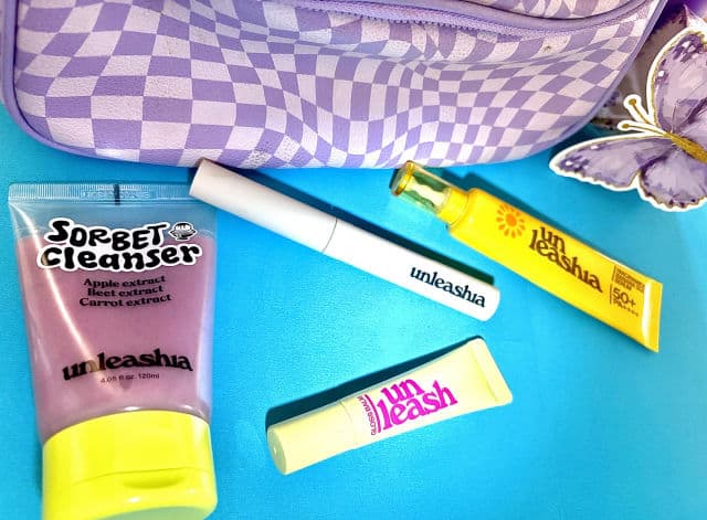 UNLEASHIA Shaper Pomade Eyebrow Fixer - Clear Fixer review photo by MissPoutwithpurpose
