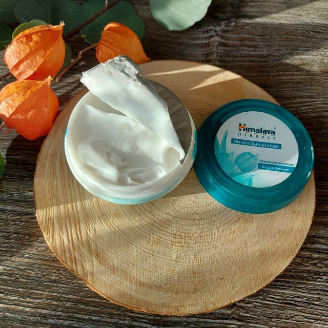 Himalaya Nourishing Skin Cream review photo by EkaterinKat