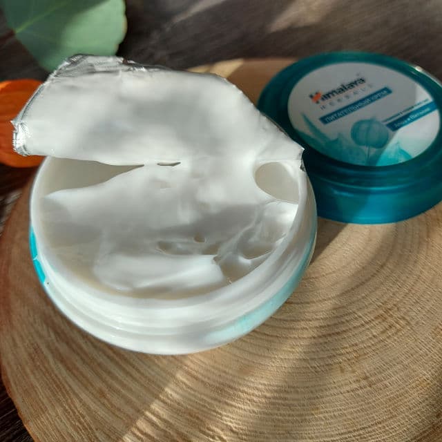 Himalaya Nourishing Skin Cream review photo by EkaterinKat