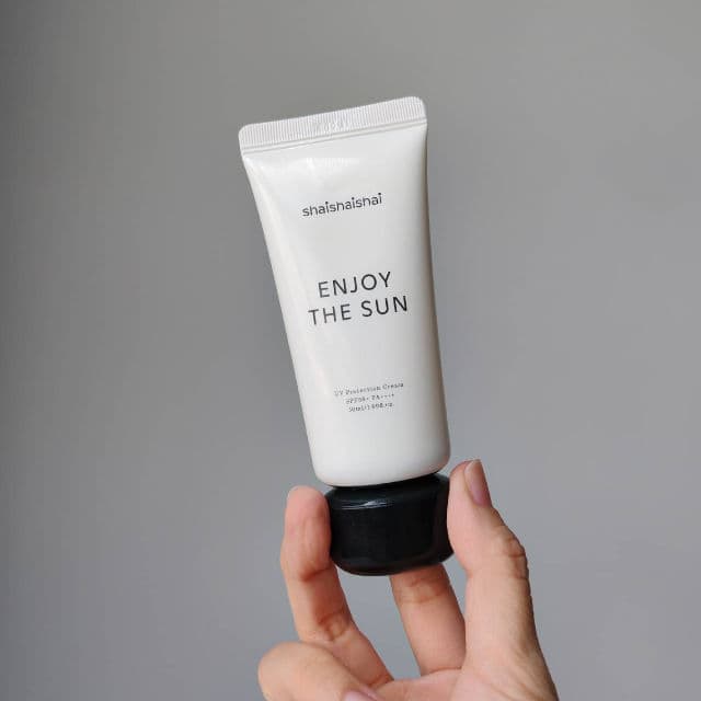 shaishaishai Enjoy The Sun Cream UV Protection SPF50 PA++++ review photo by kaoriskincarejournal