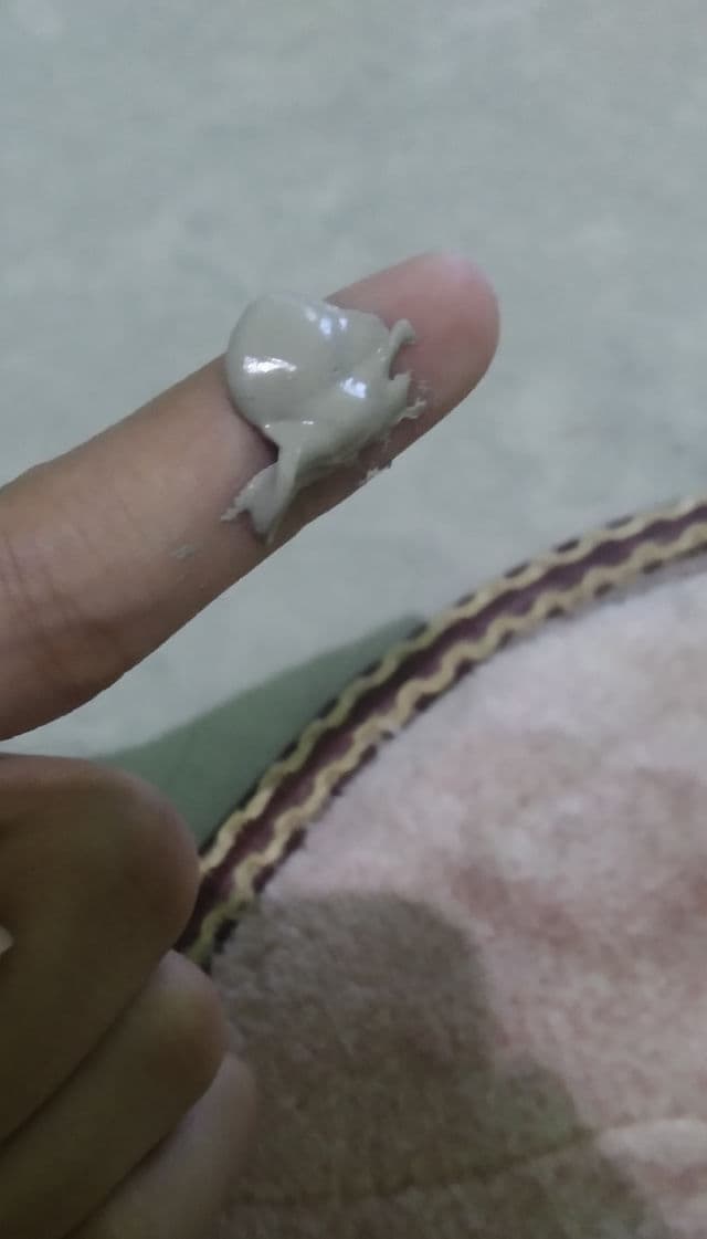 INNISFREE Super Volcanic Pore Clay Mask 2X review photo by fadaychickin