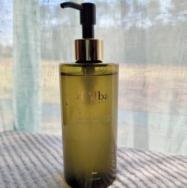 D' Alba Piedmont Peptide No Sebum Mild Gel Cleanser review photo by hmpocketglam