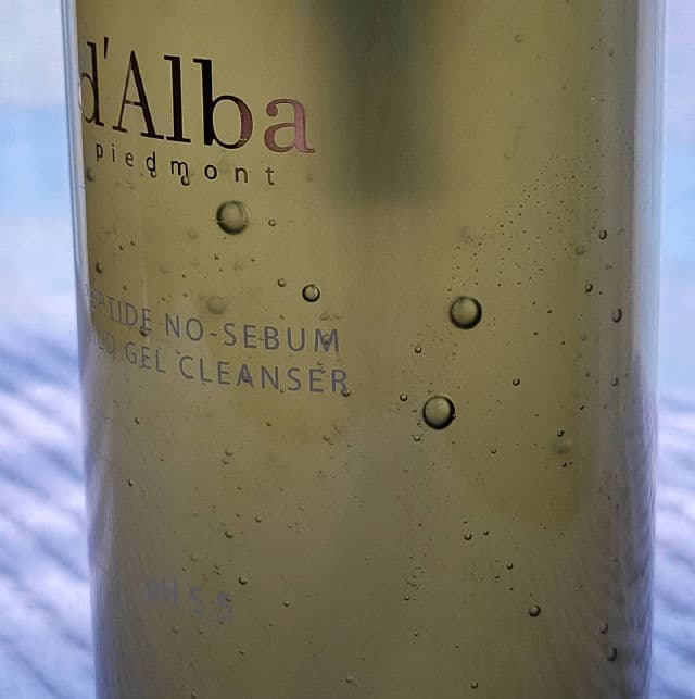 D' Alba Piedmont Peptide No Sebum Mild Gel Cleanser review photo by hmpocketglam