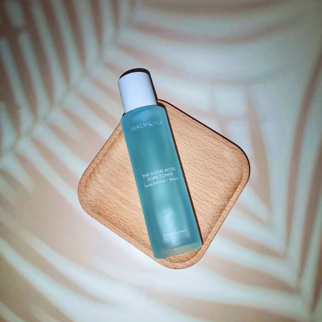 Peach & Lily The Good Acids Pore Toner review photo by oilyskinguru