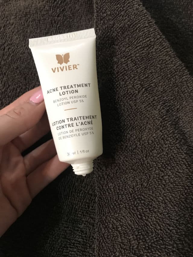 Vivier Acne Treatment Lotion review photo by pickyjayde