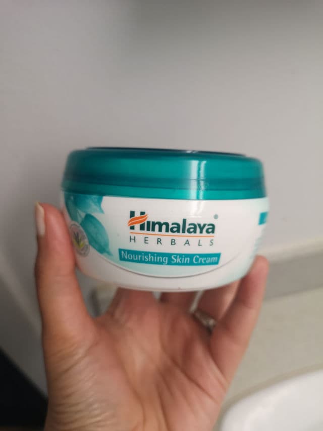 Himalaya Nourishing Skin Cream review photo by rashi1101