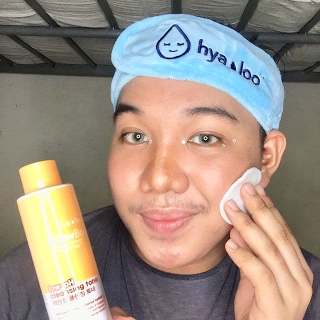 Hyaloo Glow Boost Low-pH Cleansing Toner review photo by roayieofficial