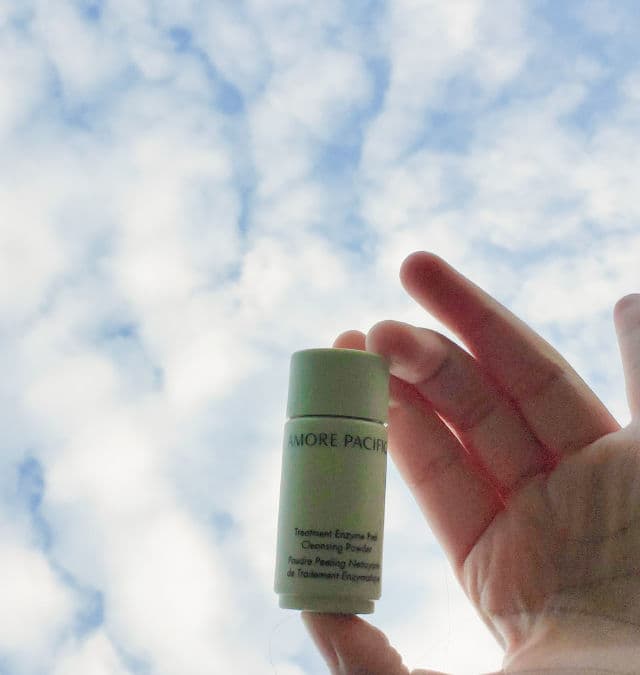 AmorePacific Treatment Enzyme Peel Cleansing Powder review photo by hiraethsal