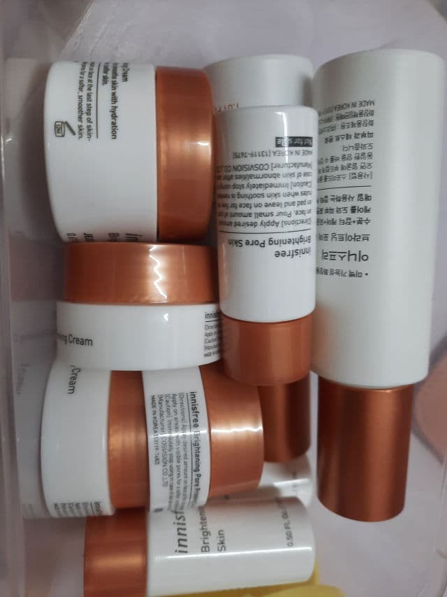 INNISFREE Brightening Pore Skin review photo by sheananan