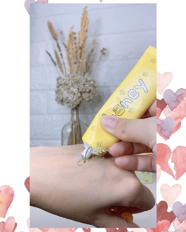Vely Vely Hand Cream - Carrot review photo by shiralee
